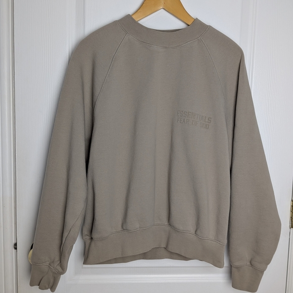 Fear of God Essentials Oversized Crewneck Sweatshirt – Taupe Beige – XS - Picture 2 of 8